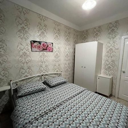 2К Квартира Велика Васильківська 118, Палац Україна Киев Екстериор снимка
